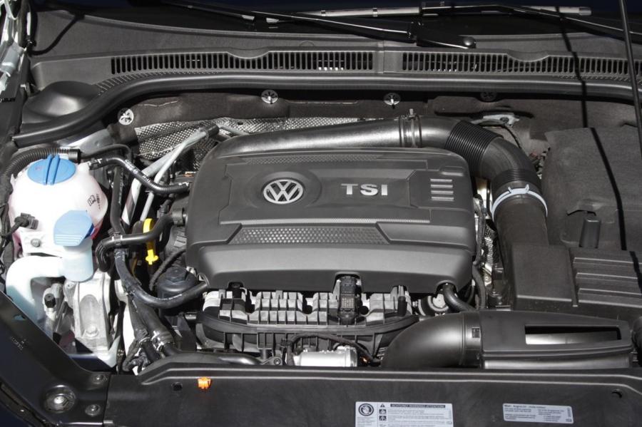  Volkswagen Jetta SE 2014 года  (фото 9 из 32)